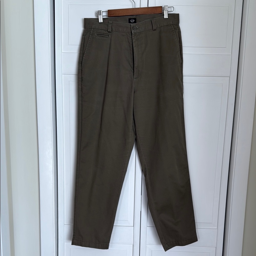 Dockers flat front straight leg khakis
